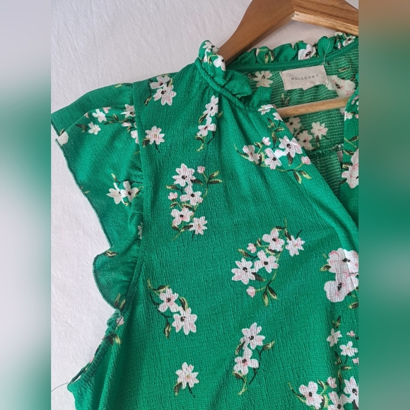 MELLODAY green floral short sleeve Flutter sleeve LARGE hi-low top - Picture 6 of 7